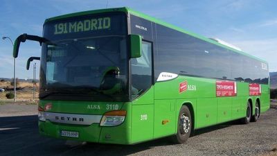 La línea de autobús 191-D modifica su itinerario para llegar hasta Manjirón