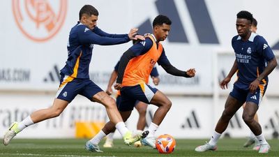 El Real Madrid afina la puntería para un clásico que encara como una final