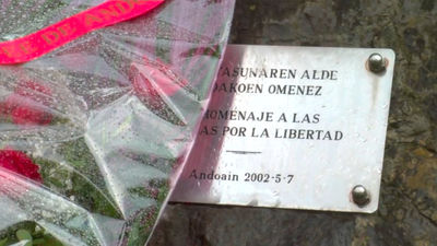 Homenaje a López de Lacalle a los 25 años de su asesinato por ETA en Andoain