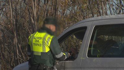Indignación en la Policía tras la orden de Interior de permitir el consumo de drogas en un vehículo estacionado