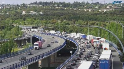 Atasco kilométrico en la M-40 por obras en los túneles de El Pardo