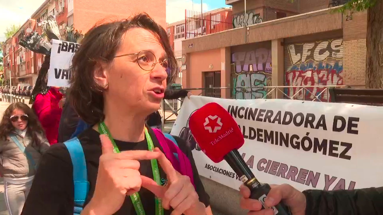 Vecinos del Ensanche de Vallecas vuelven a la calle para pedir el cierre de la incineradora de Valdemingómez