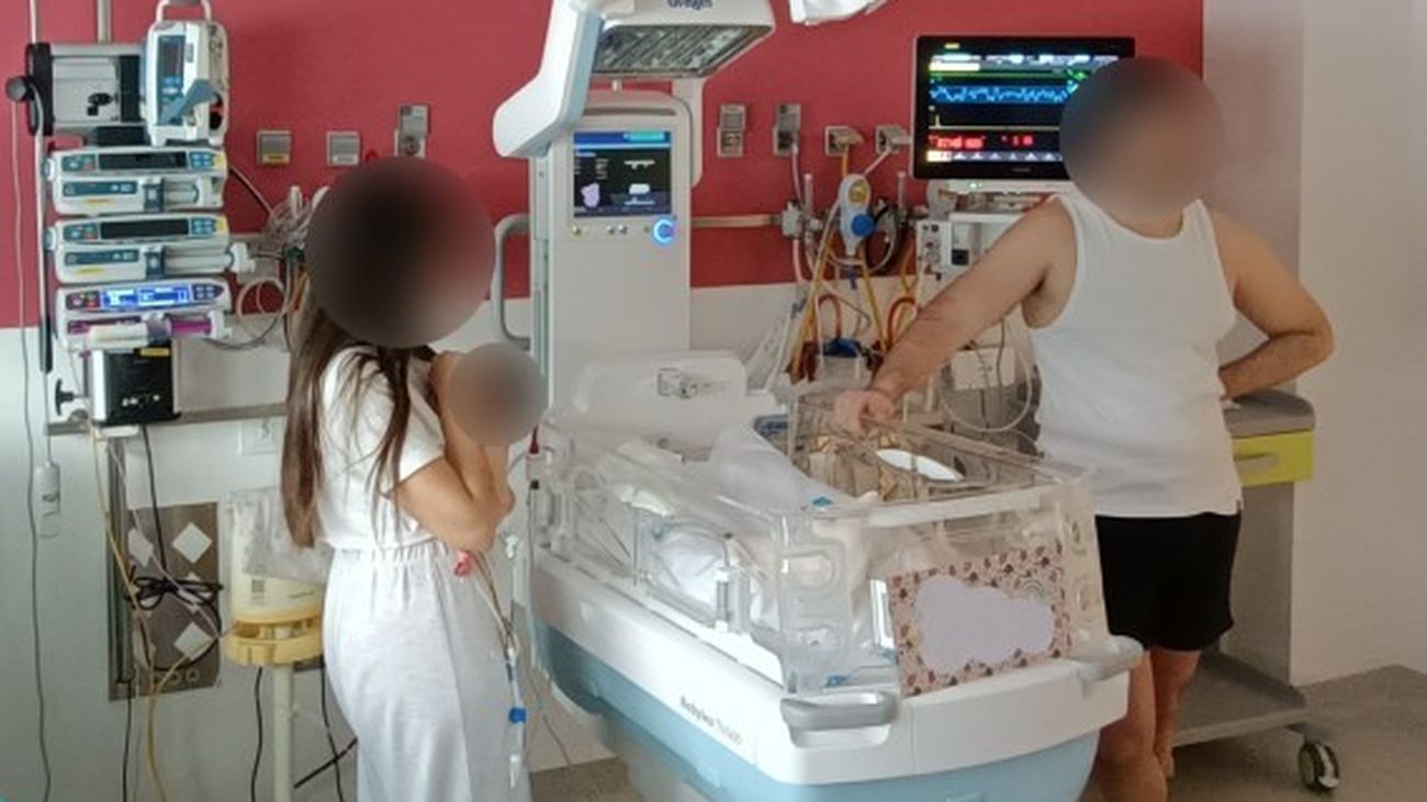 Unidad de cuidados intensivos de neonatos en un hospital