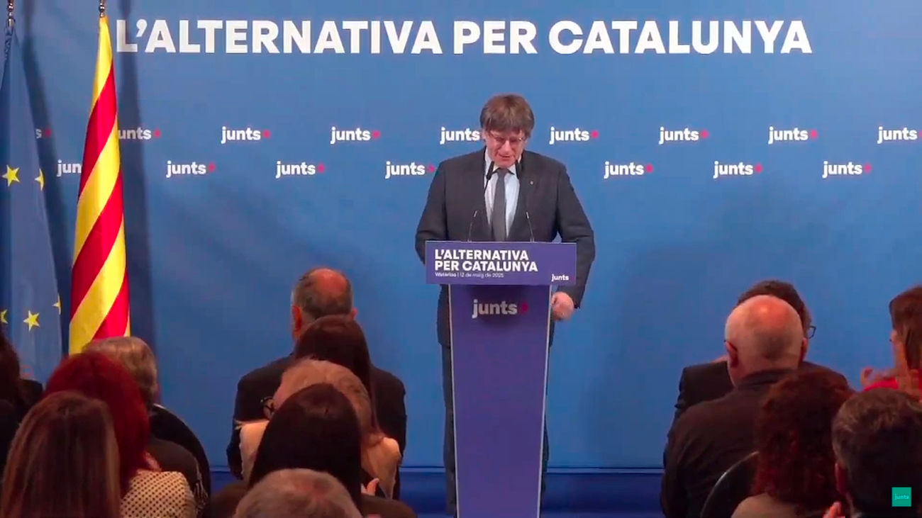 Puigdemont dice que nadie va a doblegar su intención de una Cataluña independiente