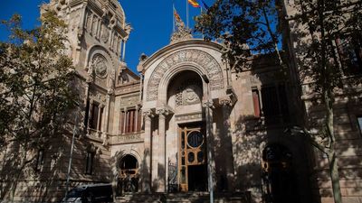 Fiscalía de Barcelona pide 107 años de cárcel para un acusado de violar y ofrecer a una menor en redes