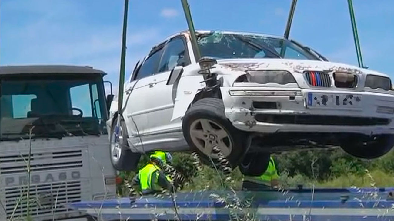 Mueren tres jóvenes tras caer su coche a un canal en Cartaya (Huelva)