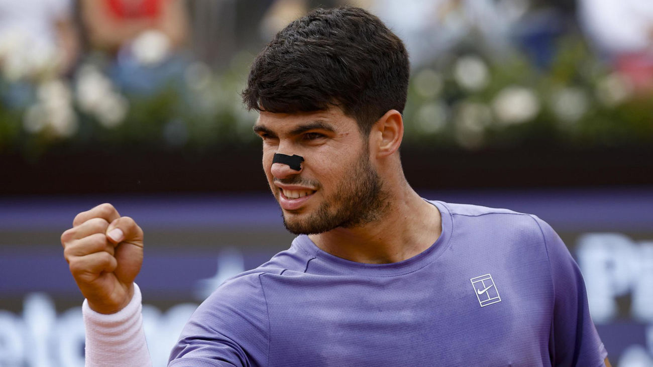 Alcaraz sortea a Draper y accede a semifinales de Roma