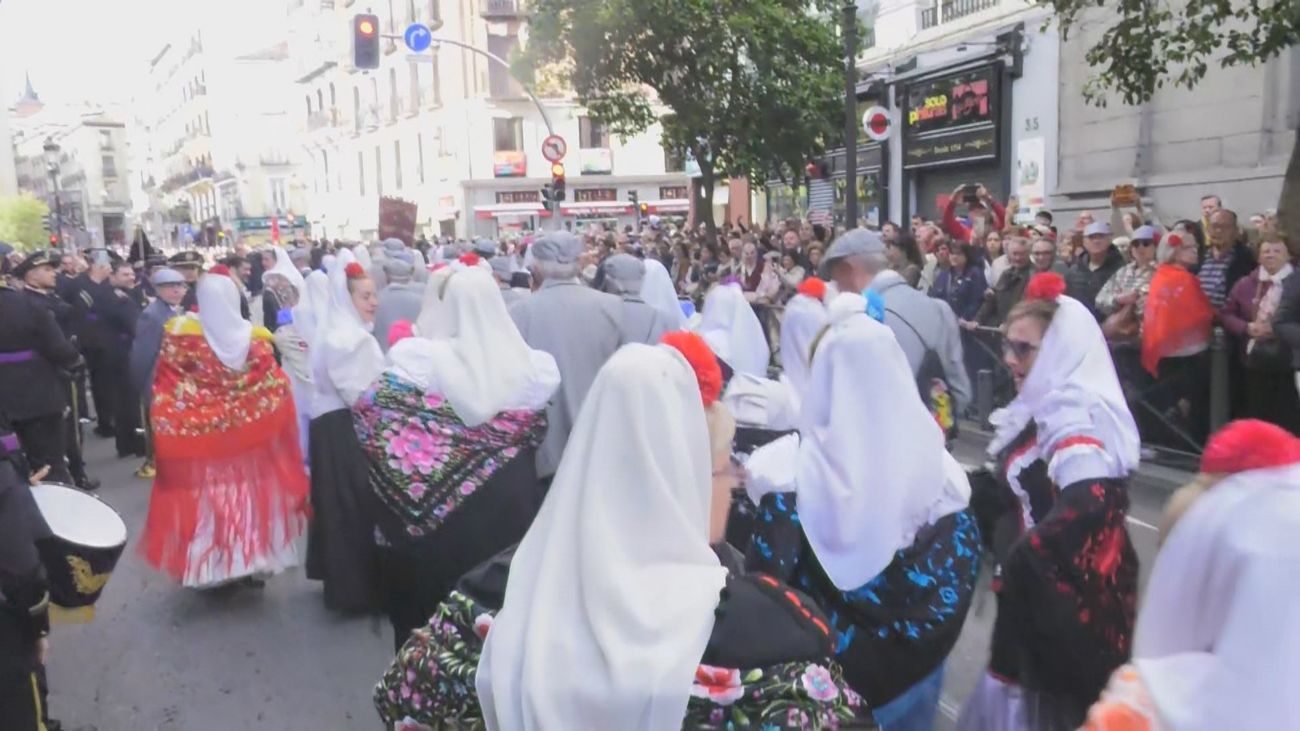 Madrid se rinde ante la tradición en la procesión de San Isidro