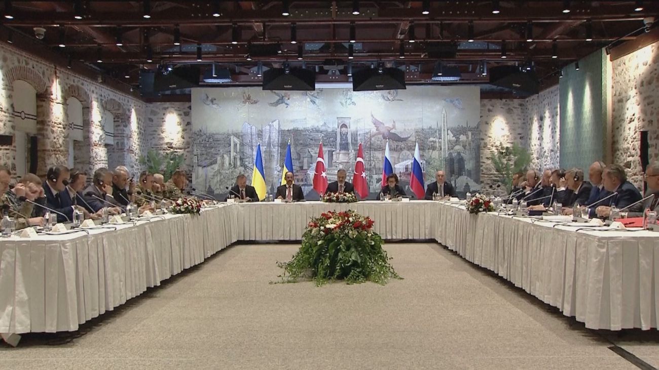 Rusia y Ucrania acuerdan presentar planes de alto el fuego y el canje de mil prisioneros