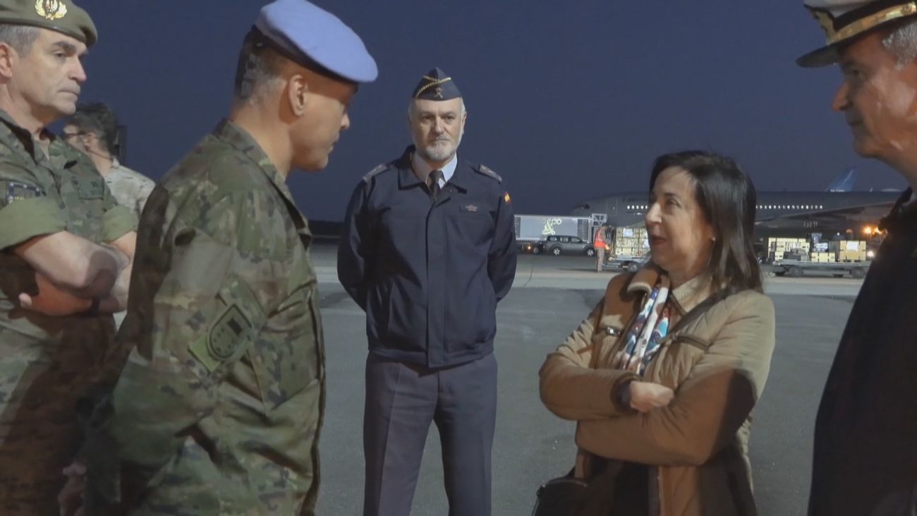 Robles despide a los militares con destino a la misión de la ONU en Líbano