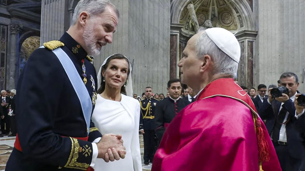 Los Reyes saludan a León XIV y le dicen que esperan verle pronto en España