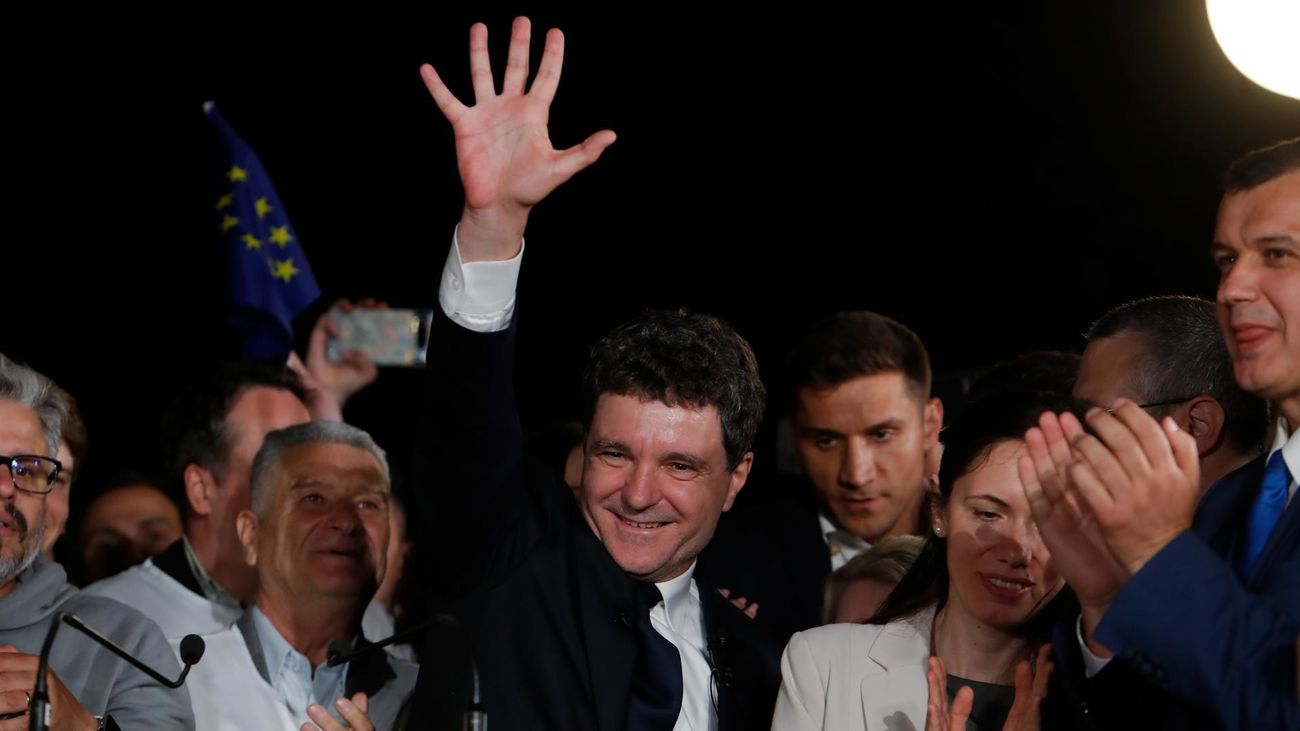 El europeista Nicusor Dan tras ganar las presidenciales: "Rumanía puede cambiar en dirección correcta"