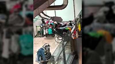 Crece la tensión en Barajas: varios baños de la T-2 aparecen destrozados