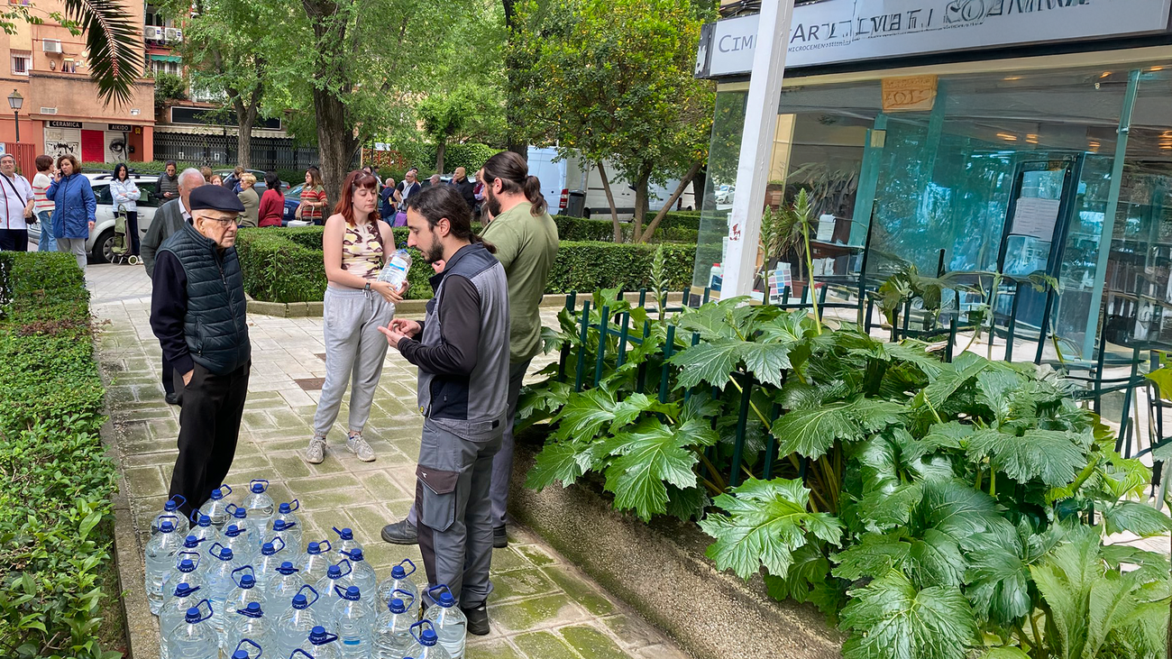 200 viviendas de Aluche, sin agua por la rotura de una tubería