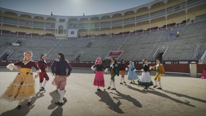 desfile goyesco en la plaza de toros de Las Ventas / TELEMADRID