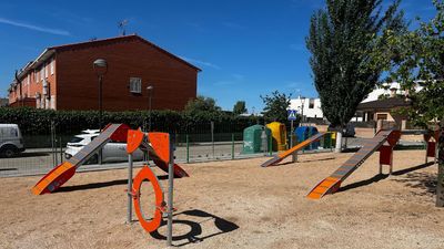 Nuevos juegos infantiles y un área canina para Torrejón de la Calzada