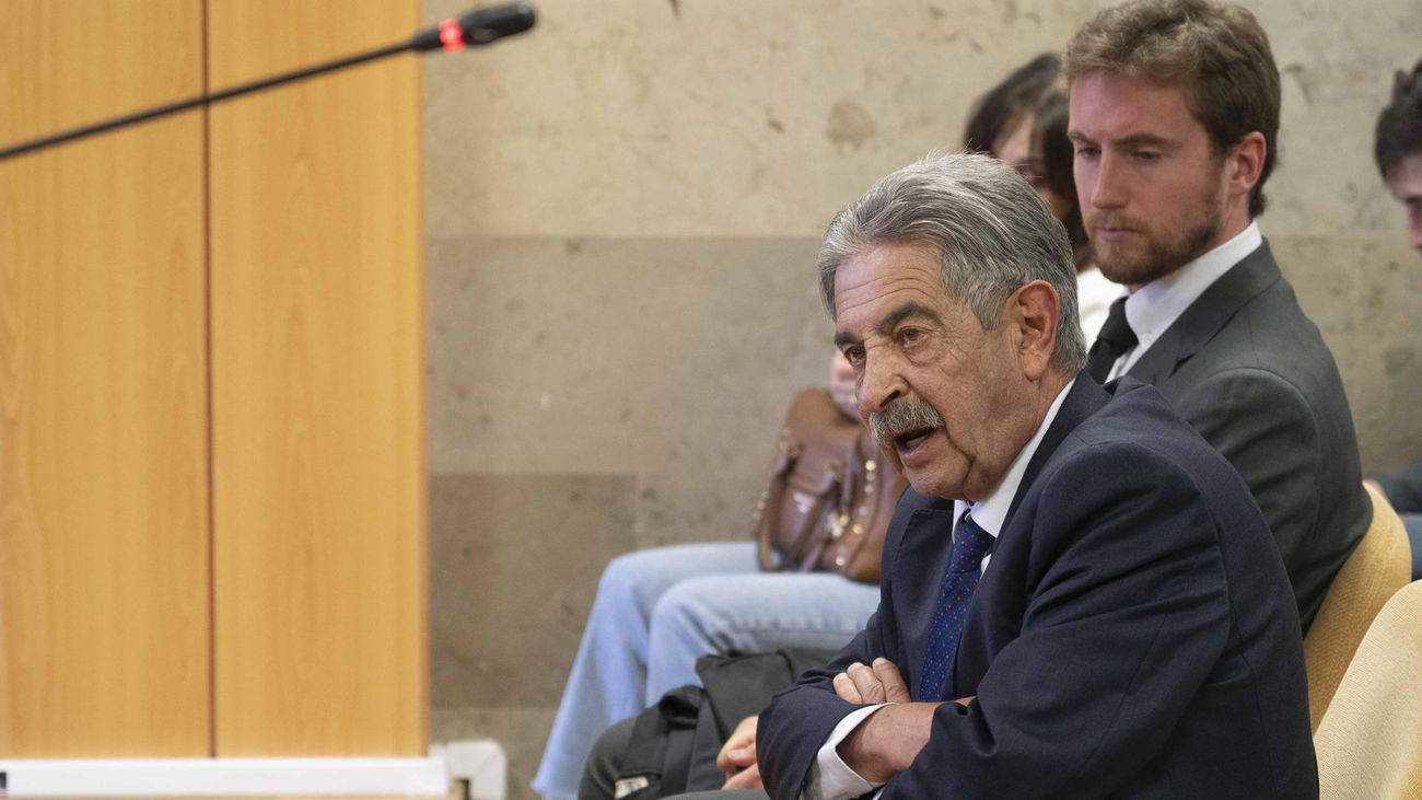 El Rey Juan Carlos demandará a Revilla tras terminar sin acuerdo el acto de conciliación