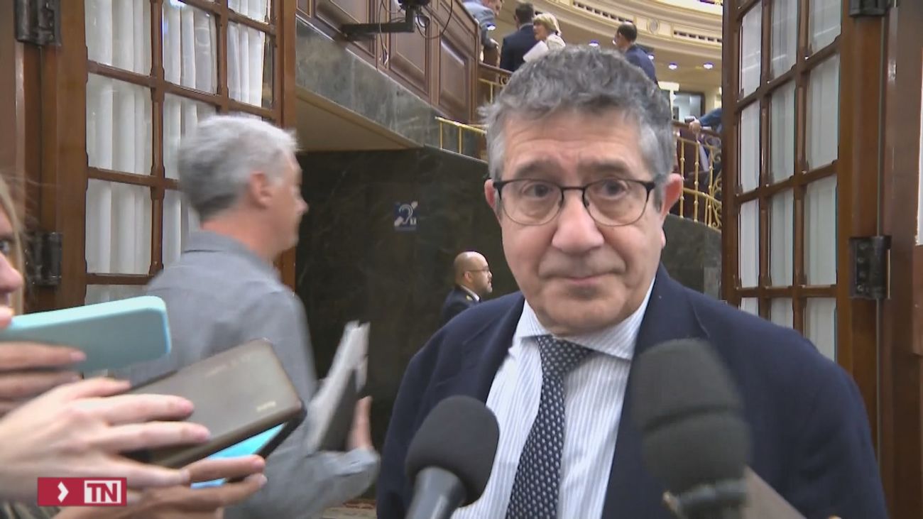 Patxi López dice estar "harto de la cacería" contra el socialista