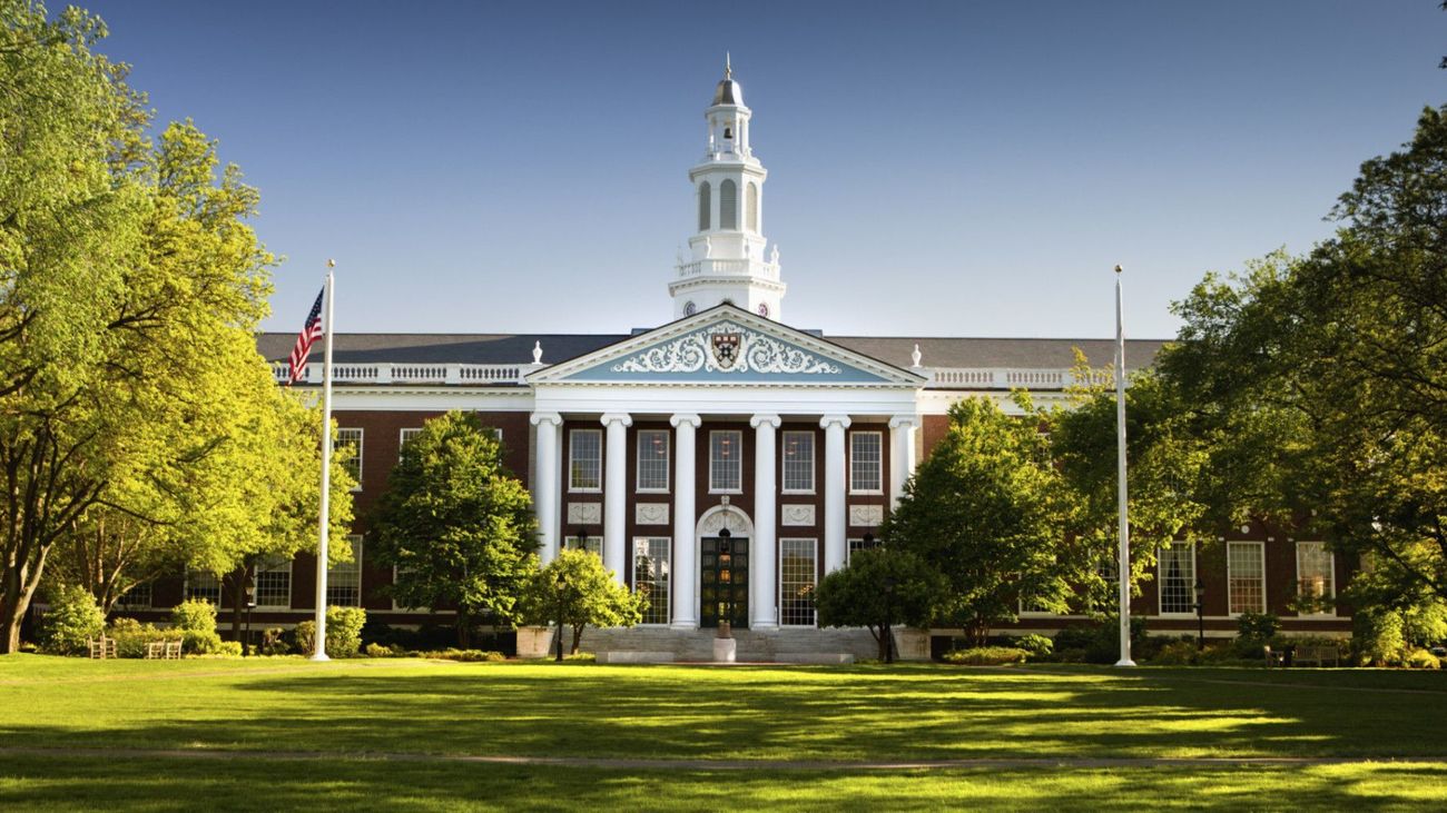 Los investigadores de la UCM podrán realizar estancias en Harvard y Cambridge