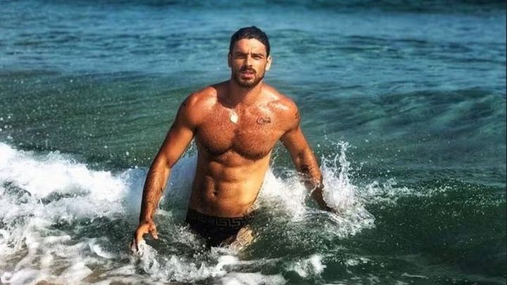 Otro pequeño favor (Netflix) / Enseriados