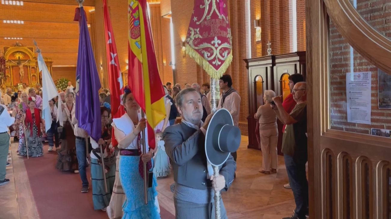 La Hermandad del Rocío de Pozuelo de Alarcón inicia su viaje al encuentro con la Blanca Paloma
