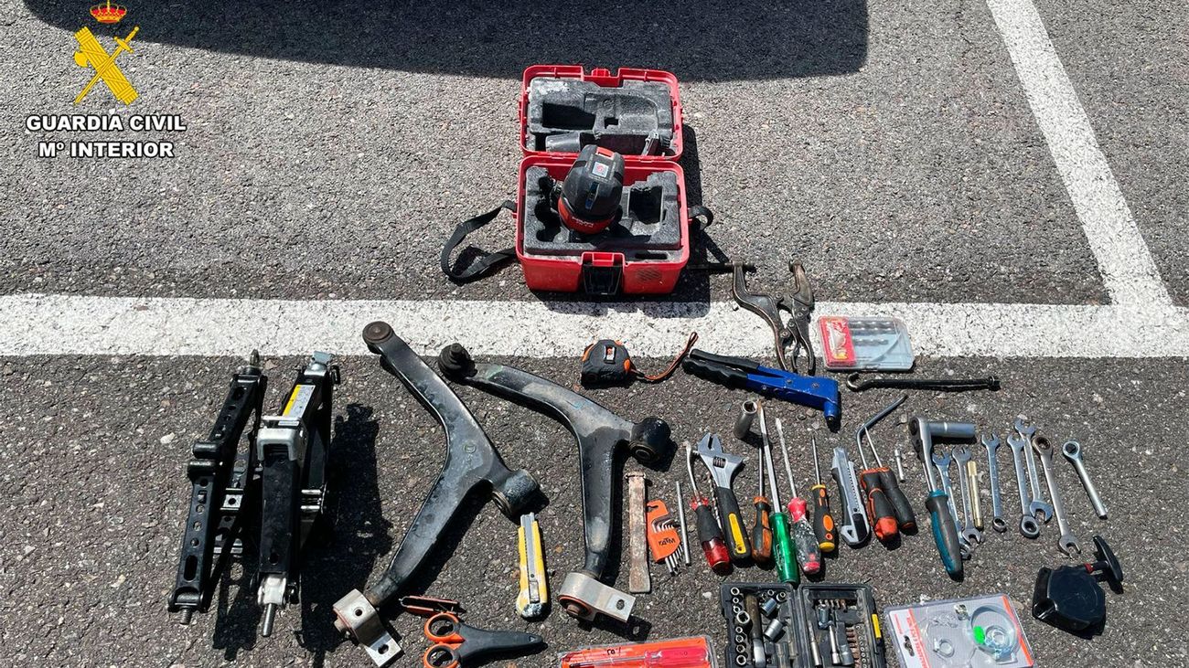 .- Detenidos por robar vehículos estacionados cerca de obras en Tres Cantos para quedarse con las herramientas