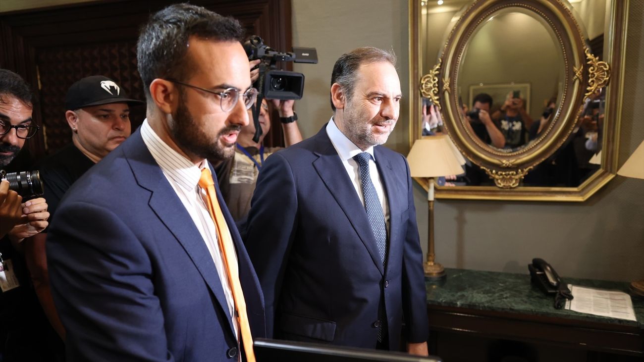 Ábalos niega que mediara con alguien del Gobierno canario para adquirir material sanitario