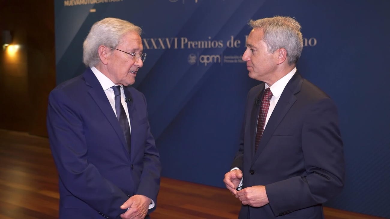 Fernando Onega y Vicente Vallés analizan en Telemadrid la salud actual del periodismo