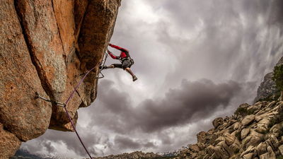 Restringida la escalada en La Pedriza hasta julio para proteger aves en plena época de cría