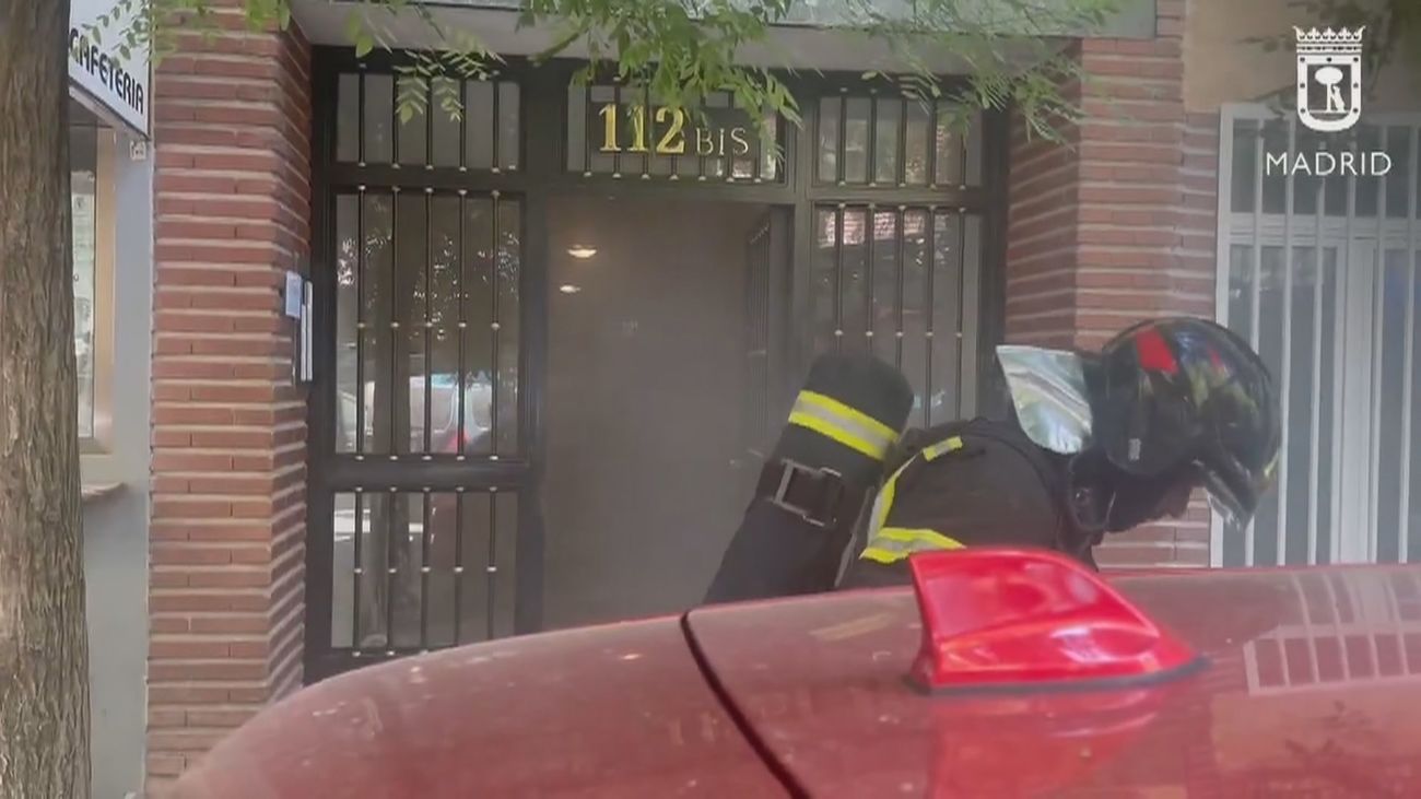 Tres heridos leves por inhalación de humo en el incendio de un piso en General Pardiñas