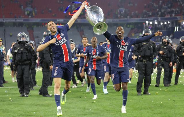 Ousmane Dembele y  Achraf Hakimi / EFE