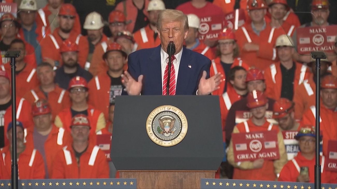 Trump anuncia que duplicará los aranceles al acero y al aluminio hasta el 50%