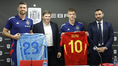 Unai Simón, Olmo y Porro: "Trabajamos día a día para revalidar el título"