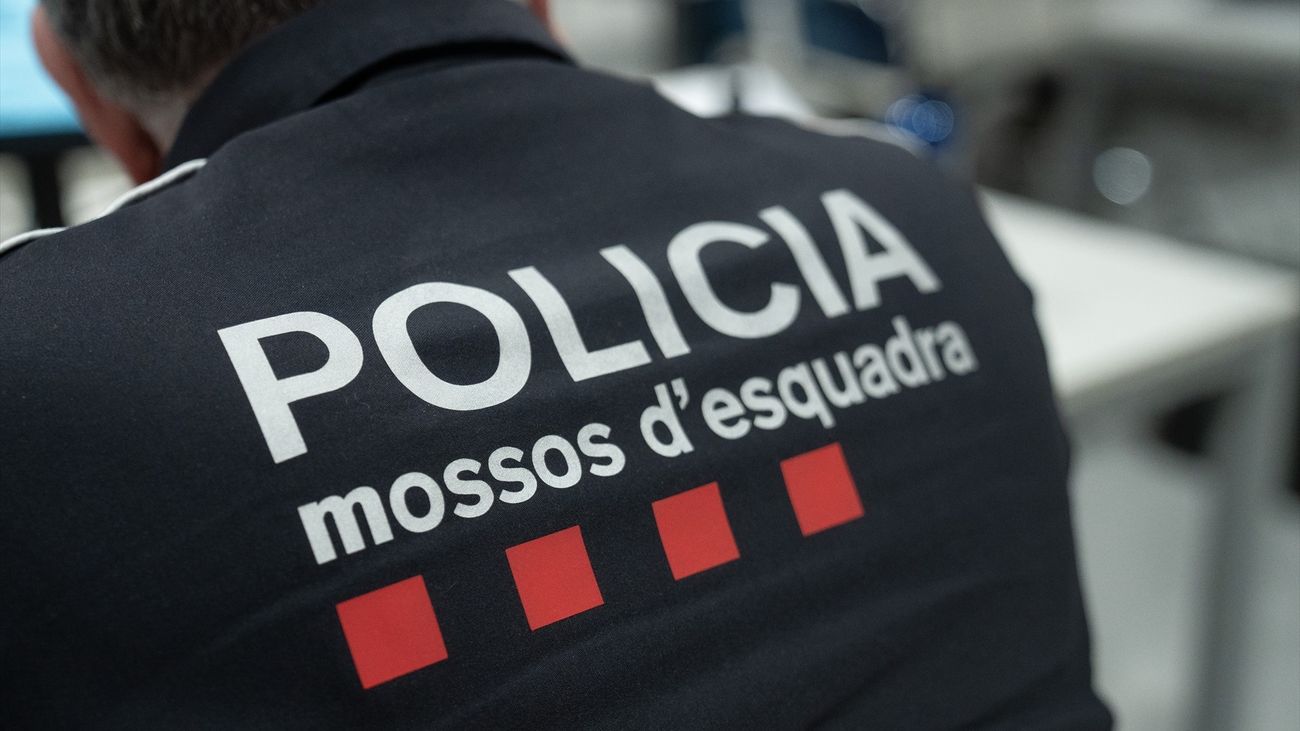 Mata a su hijastro, hiere a su pareja y luego se suicida en Barcelona
