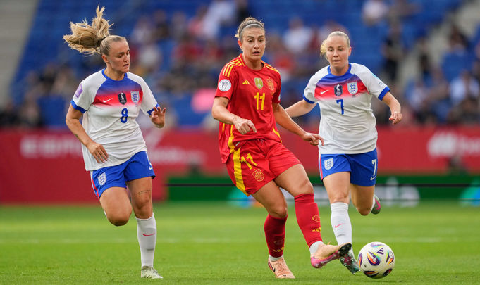 Alexia Putellas ante Inglaterra / EFE