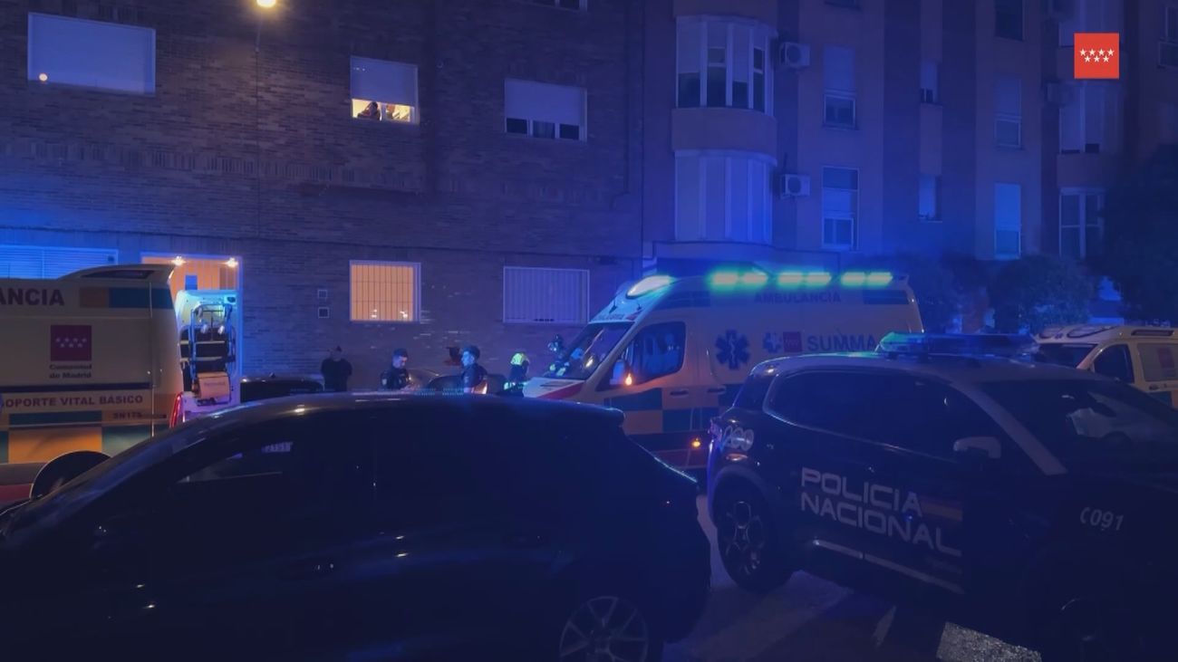 Seis intoxicados por humo en un incendio provocado por un patinete eléctrico en Torrejón