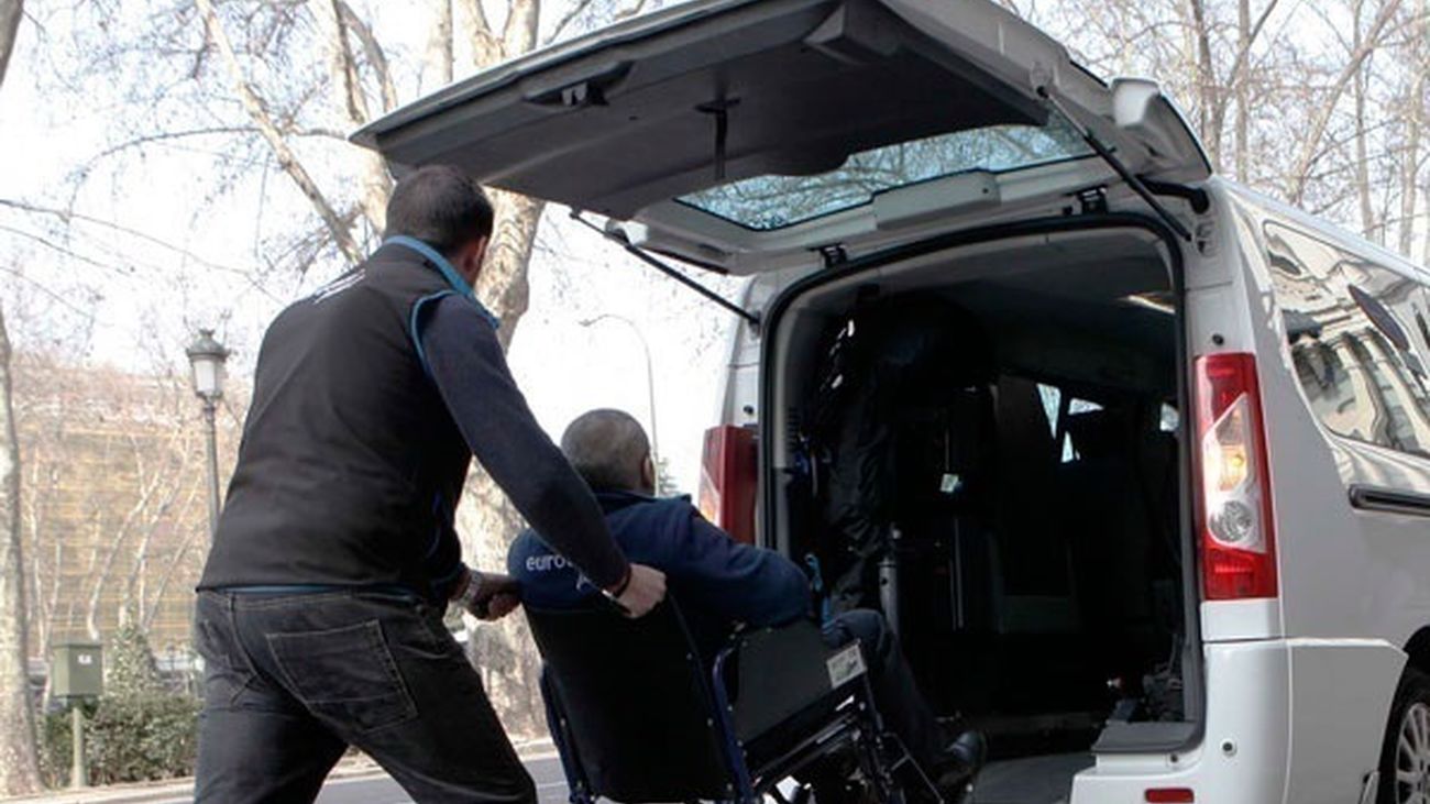 El Ayuntamiento de Madrid incrementará el servicio de 'eurotaxi' con más licencias a vehículos adaptados