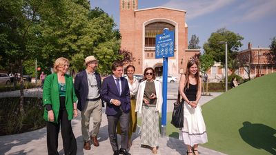 Almeida visita la remodelada plaza de San Cristóbal, que cuenta con más árboles y una fuente transitable