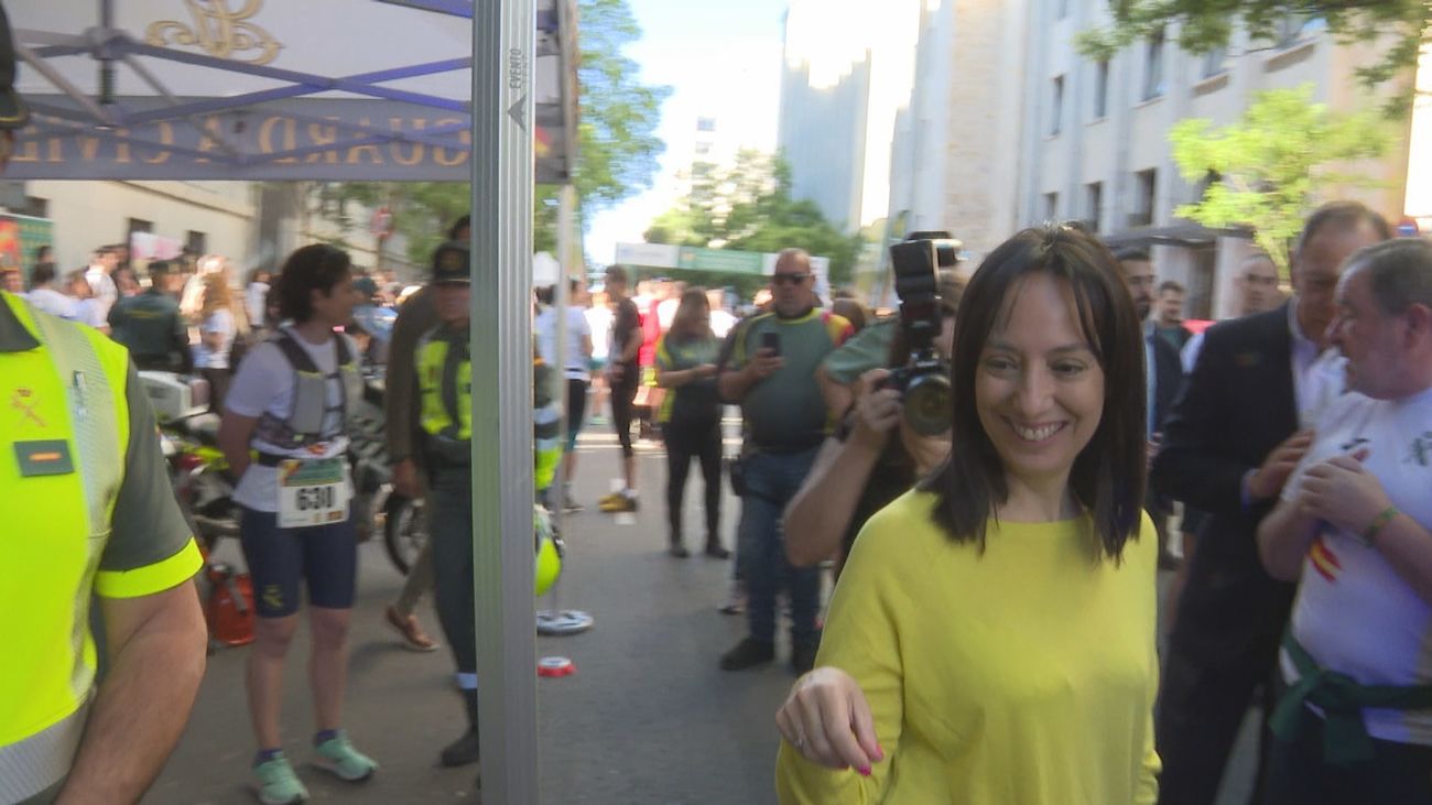 Mercedes González, directora de la Guardia Civil, recibió a Leire Díez en su despacho