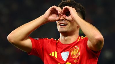 Pedri dice que "no es exagerado" considerar a España como favorita para ganar el Mundial