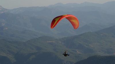 Muere un guardia civil madrileño de 53 años en un accidente de paracaidismo en Murcia