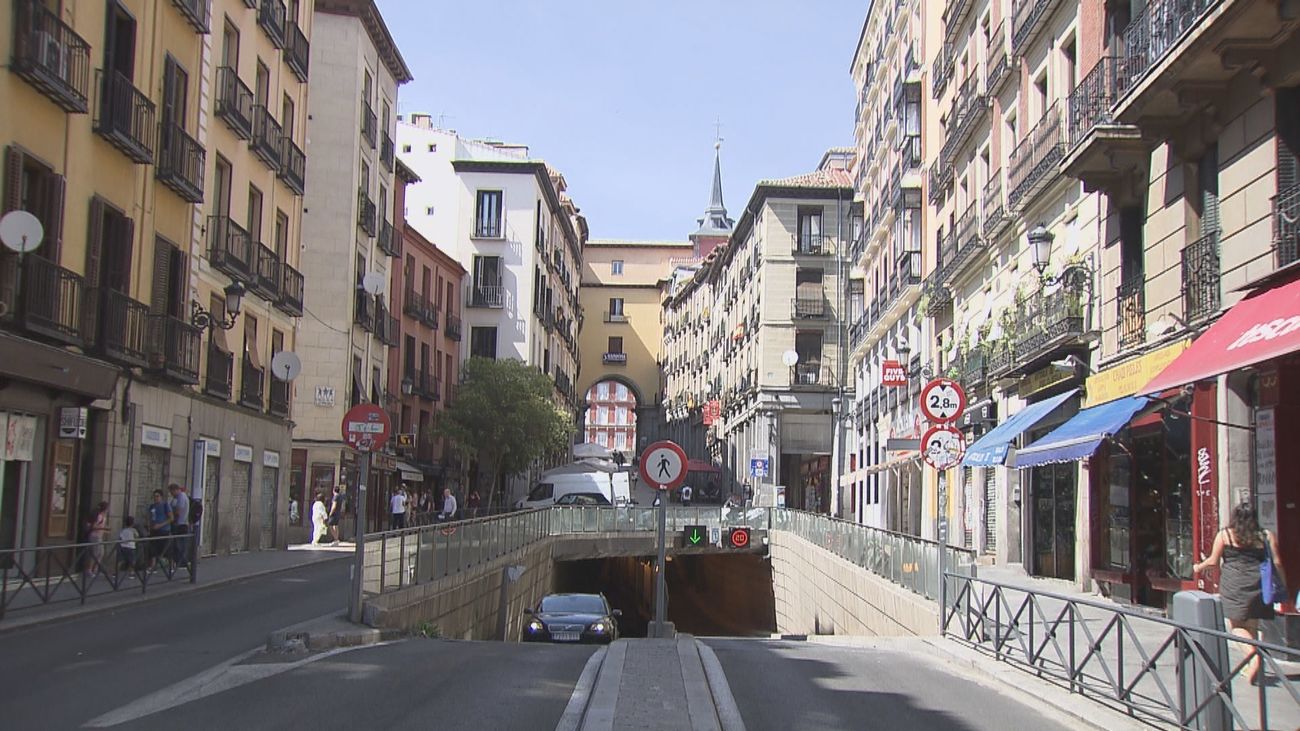 Cortado por obras desde el lunes el acceso al túnel de la Plaza Mayor desde la calle Toledo