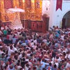 La locura de los almonteños en el salto de la reja para procesionar a la Virgen de El Rocío