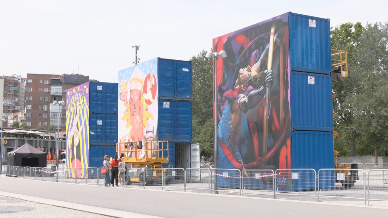 El Puente del Rey se llena de color con murales inspirados en el Circo del Sol