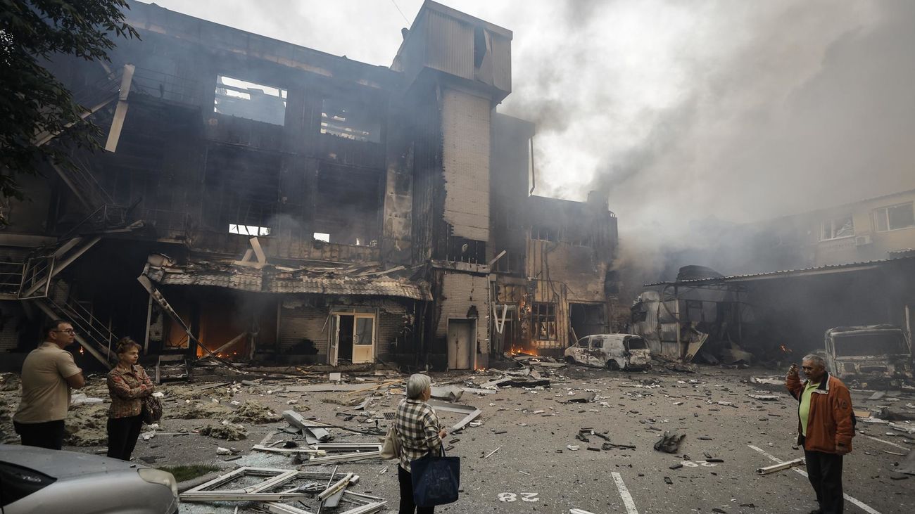 Edificio destruido por un ataque con drones en Ucrania