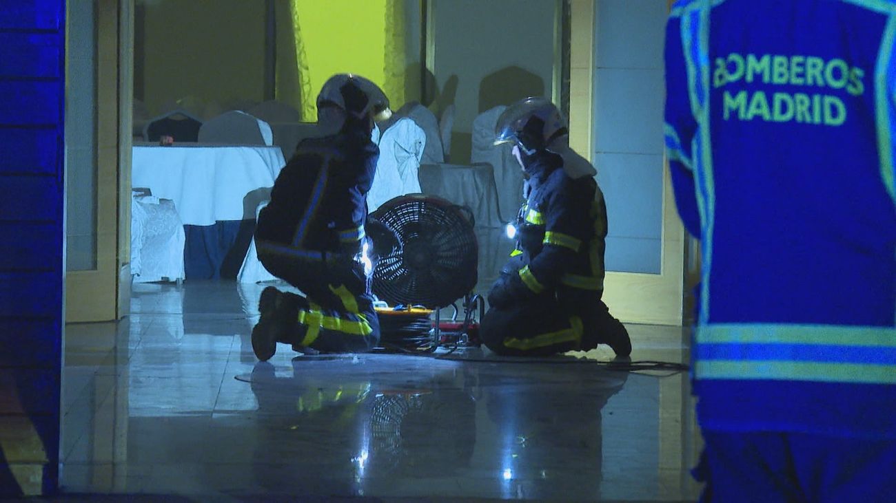 Cuatro heridos leves en un incendio en un centro cultural de San Blas