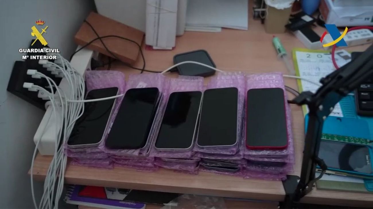Cae una red que defraudó más de 20 millones de euros con la venta de móviles