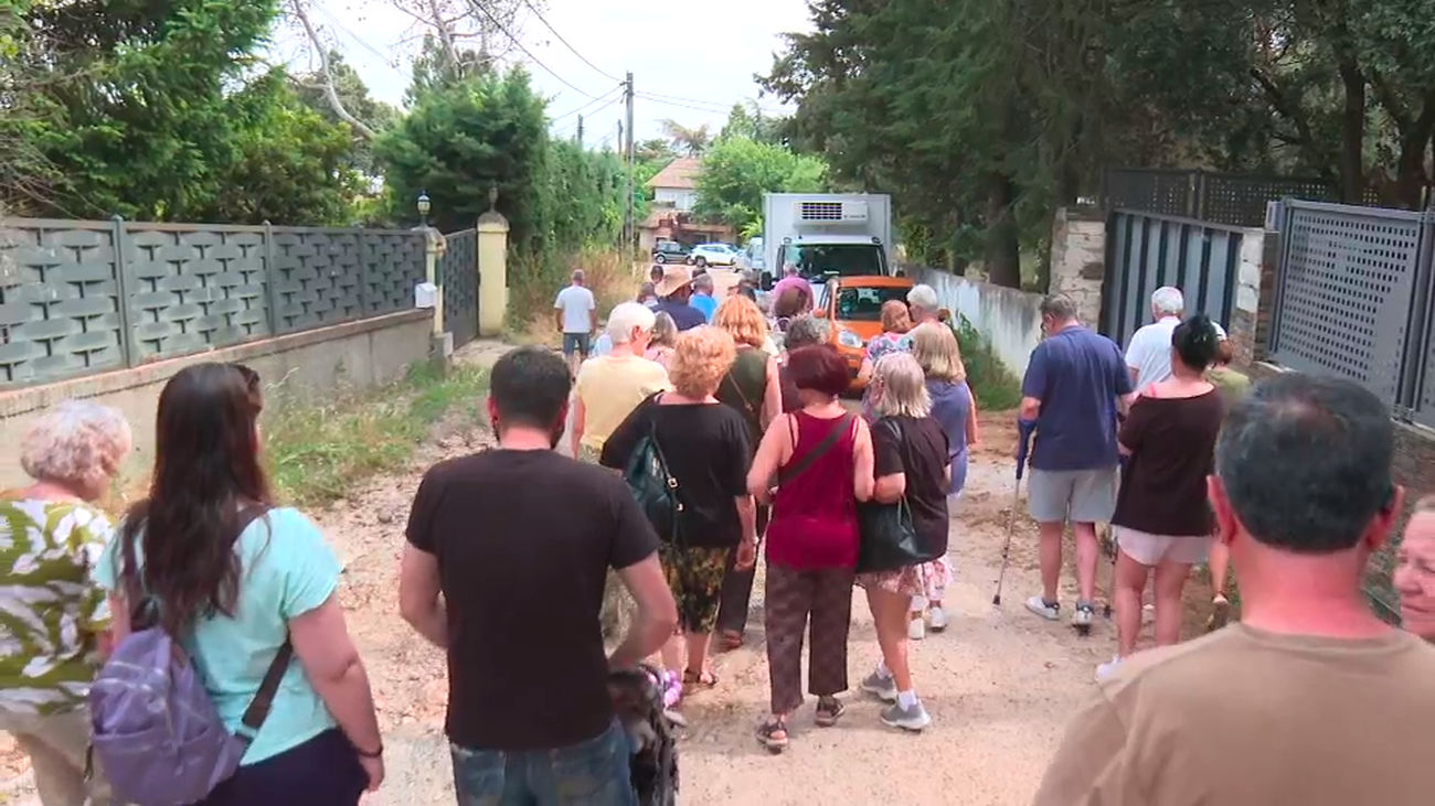Los vecinos de Montencinar, en El Escorial, denuncian la situación de peligro inminente que viven a diario