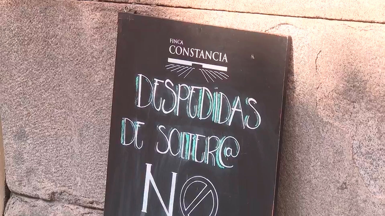 Bares de La Latina prohíben las despedidas de soltero en sus establecimientos