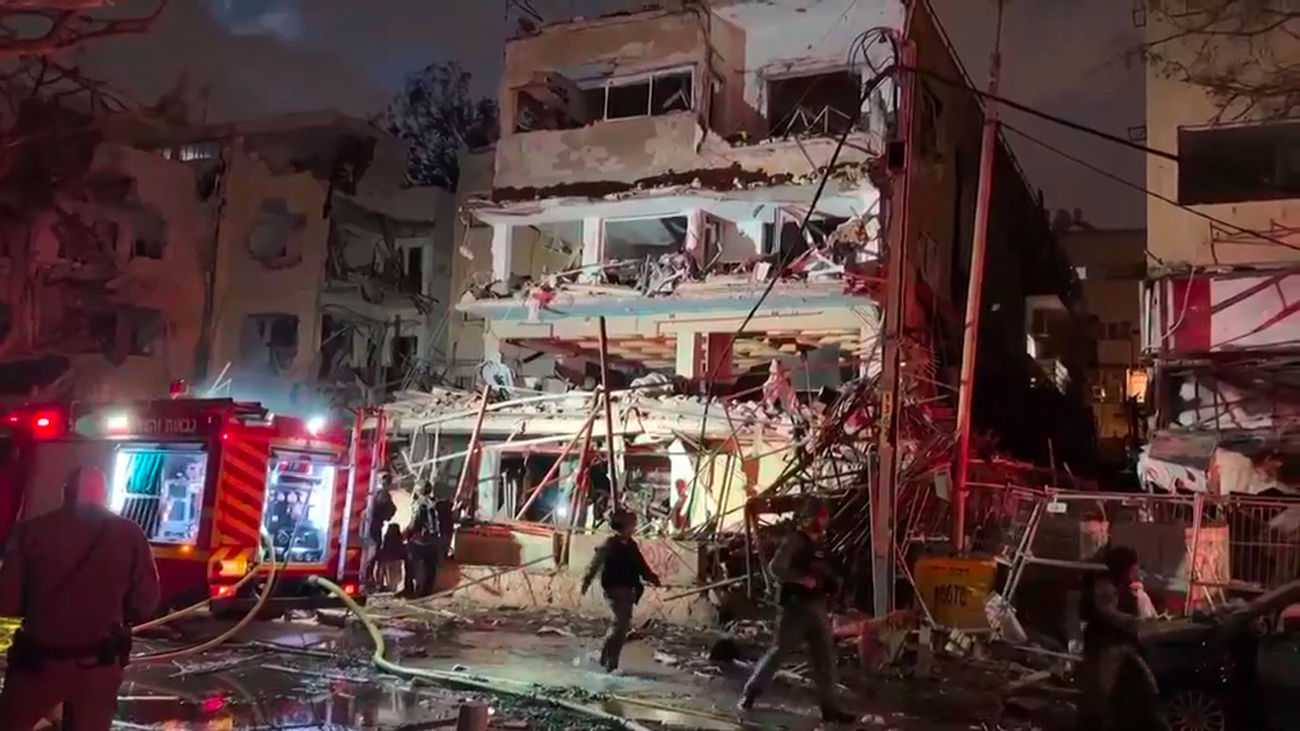 Tres muertos y al menos 67 heridos en nueva oleada de ataques de Irán contra Israel